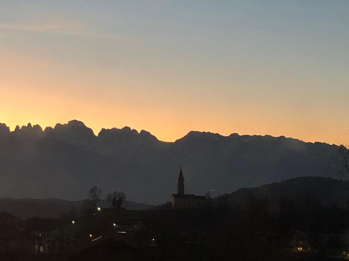 Appartamento Luminoso, Giardino, Vista Dolomiti. Baselga di Pine Luaran gambar